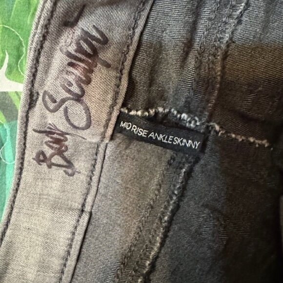 Celebrity Pink Body Sculpt Mid-Rise Ankle Skinny Jeans Gray 7/28 Goth Grunge - Picture 6 of 7